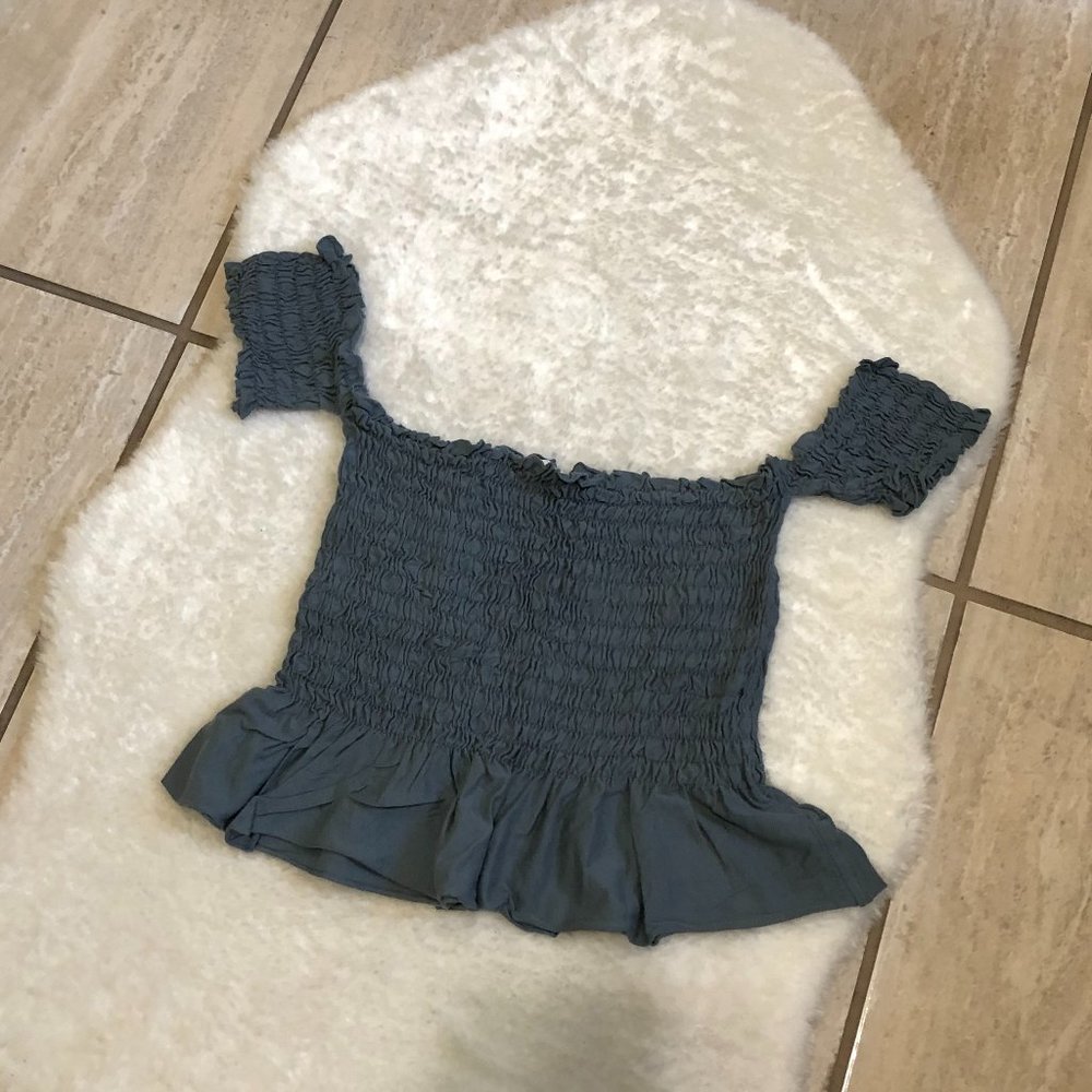 Pacsun Off-the-Shoulder Crop Top